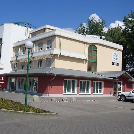 Hotel Garni Stadt Friedberg Friedberg (Hessen) Exterior foto